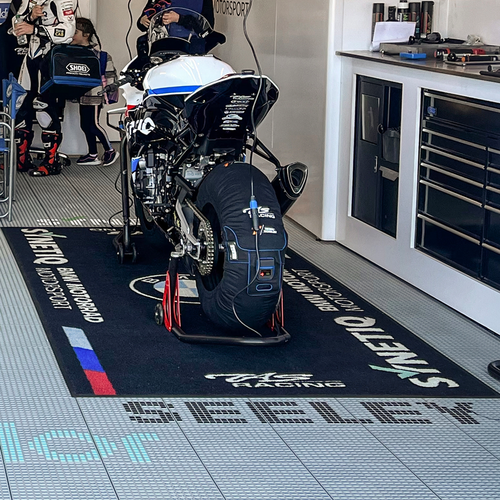 Synetiq BMW TAS Racing - Alastair Seeley - Garage Floor Pack Garage Flooring Pack versodeck